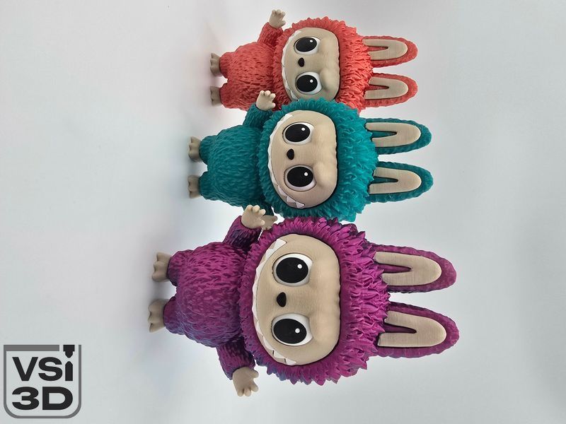 15 см. Фигурка Лабубу Labubu с подвижными глазками. 3D-печать органическим пластиком. Фиолетово-синий перелив LABUBU-15-RED-BLUE изготовленный на 3D принтере