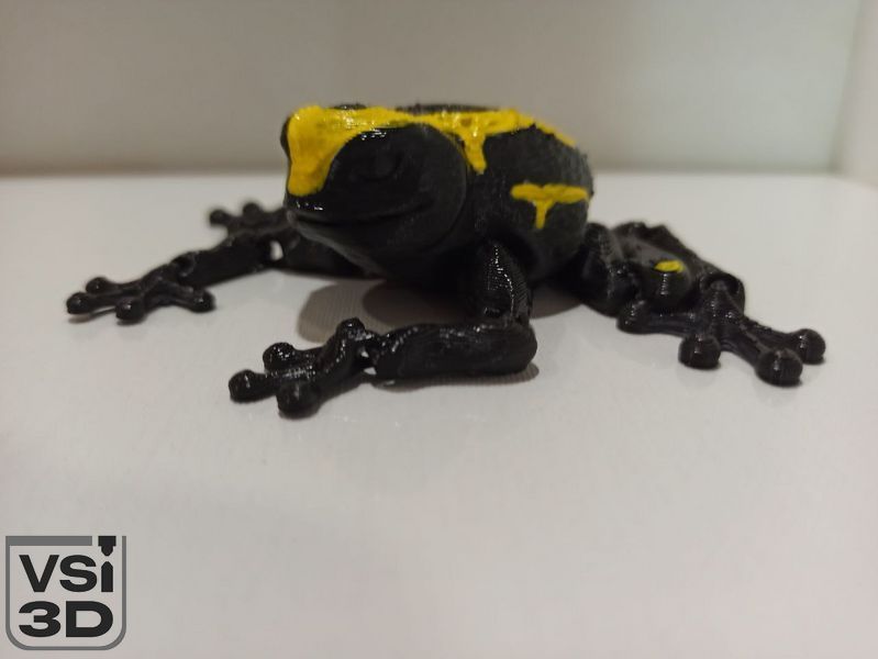 Подвижная игрушка "Пятнистая лягушка". 12 см FROG-0001-12-BLACK изготовленный на 3D принтере